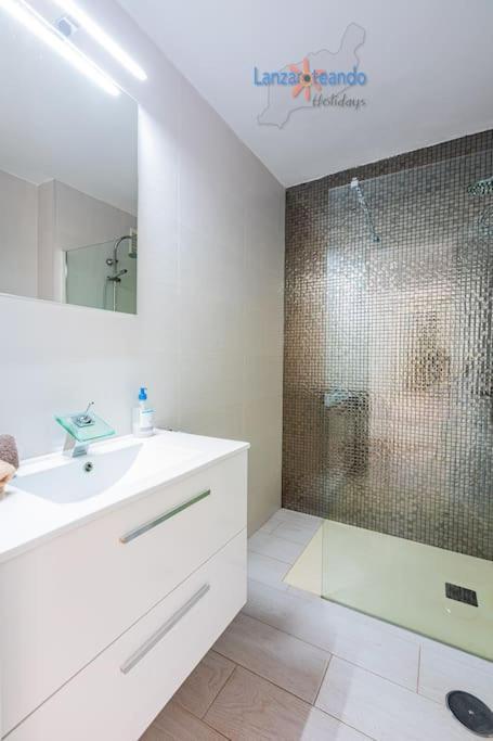 Kiara Vivienda Vacacional Costa Teguise Extérieur photo